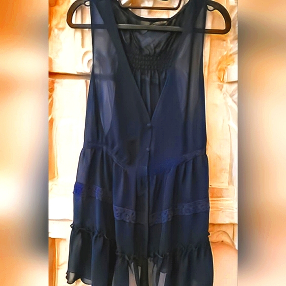 Top - Picture 6 of 7